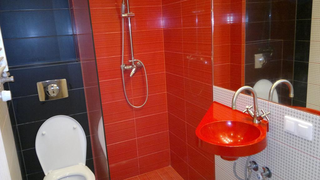 Studiospanie Studio Kapitana Z Balkonem Na Parterze Gdańsk Cameră foto
